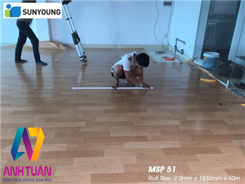  su-dung-san-nhua-cuon-vinyl-lau-dai